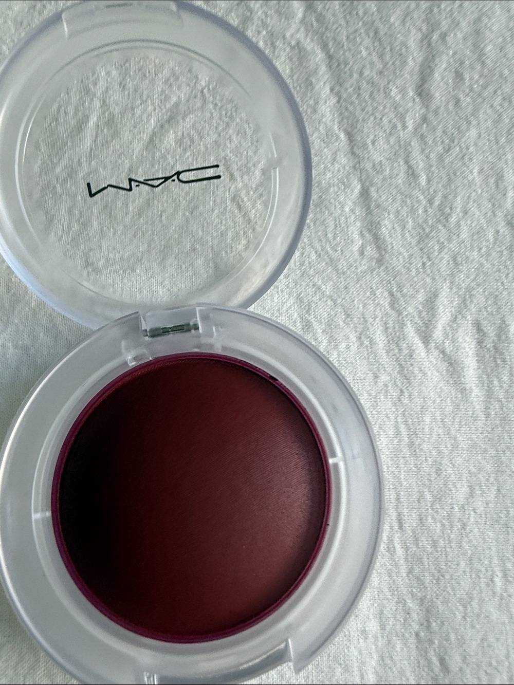 MAC Cosmetics BIG DIVA Energy - Glow Play Cushiony Blush